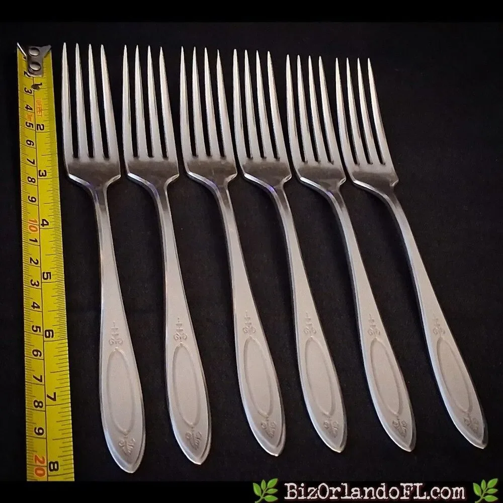 VINTAGE: Oneida Community Plate Dinner Forks Classic 1917 